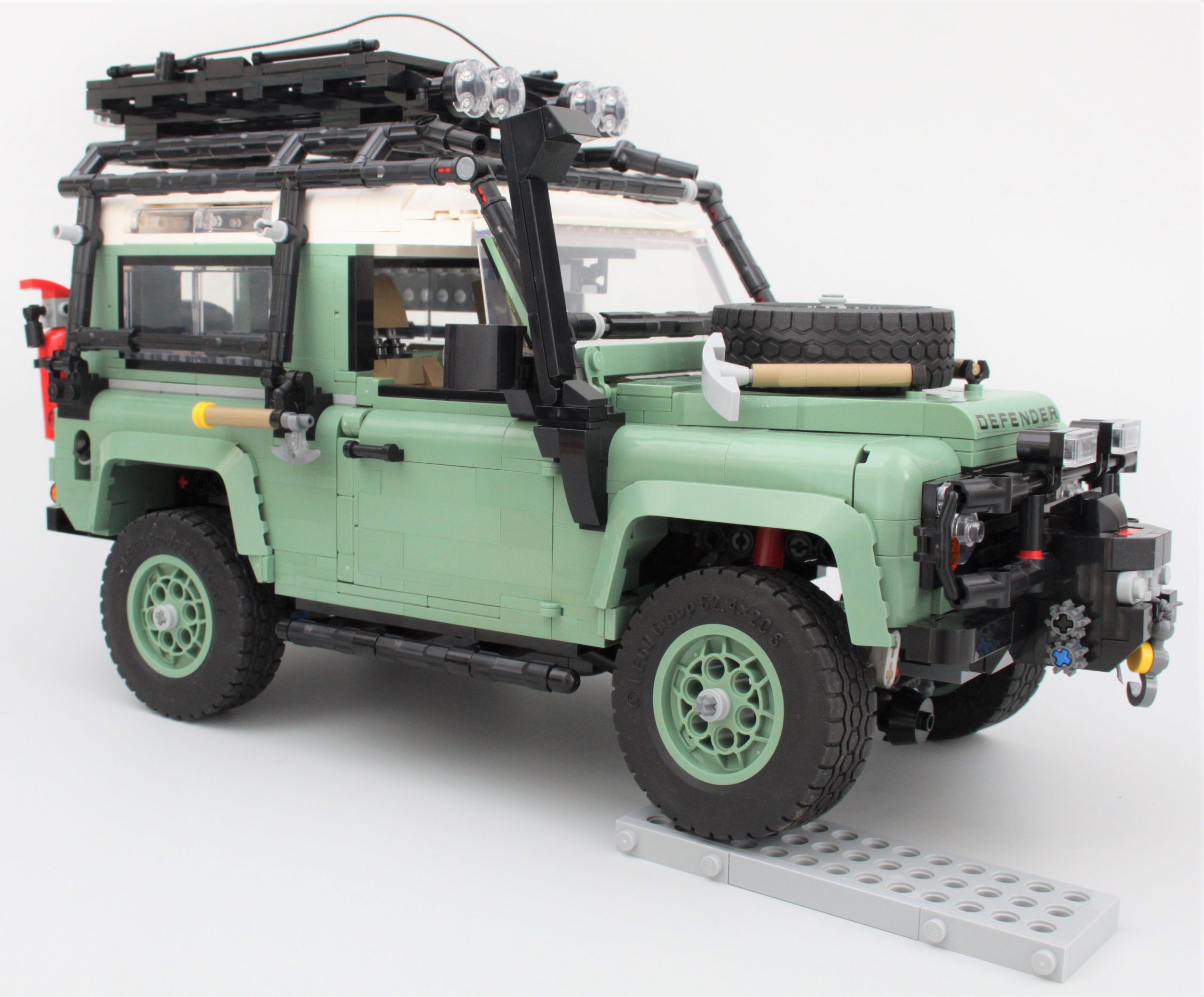 LEGO ICONS 10317 Land Rover Classic Defender 90 review 33 scaled