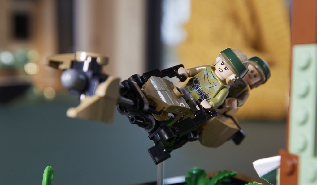 75353 Lifestyle 11 minifigures 1024x599