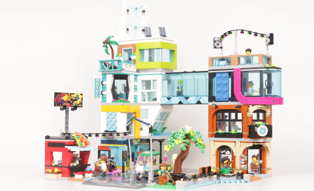 LEGO City 60380 Downtown review 3i 1024x623