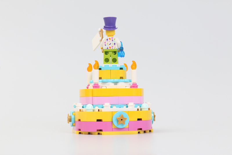 40382 Birthday Set and 40385 Trophy review 3