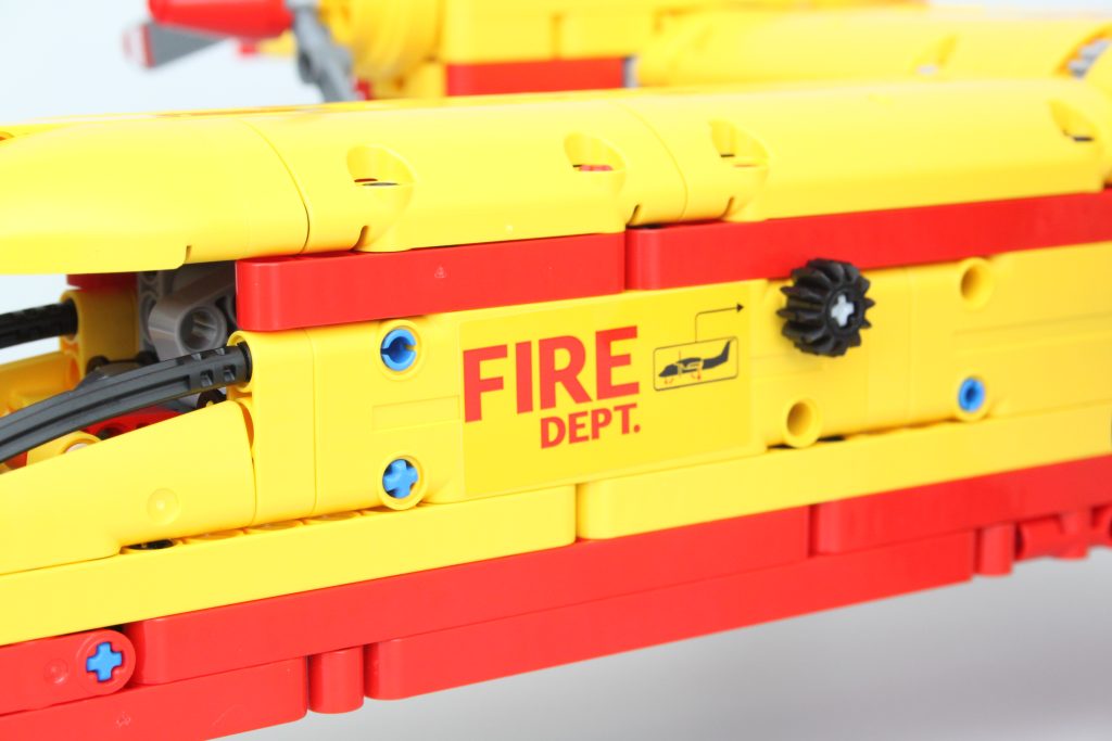 LEGO Technic 42152 Firefighter Aircraft review 21 1024x683