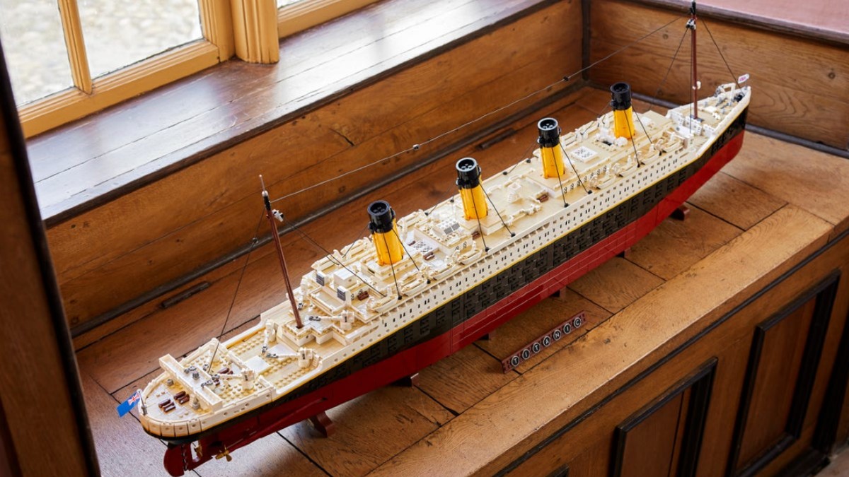 LEGO for Adults 10294 Titanic references an ex-LEGO designer