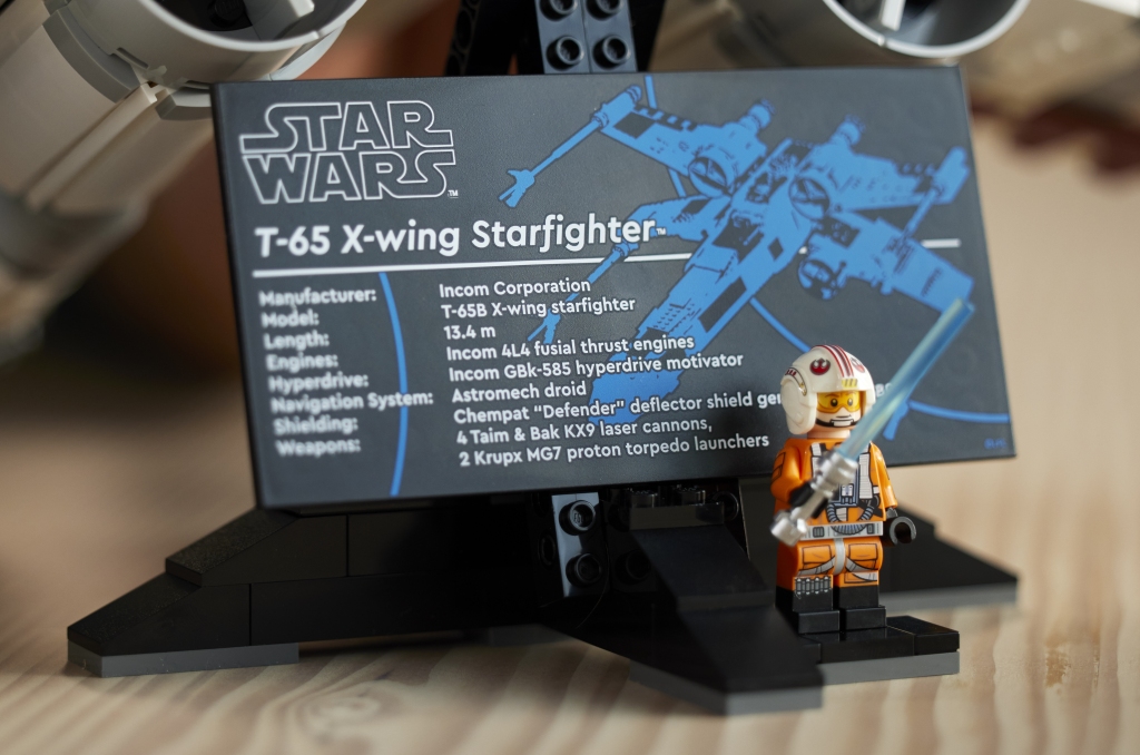 LEGO Star Wars 75355 X wing Starfighter plaque 2 1024x678