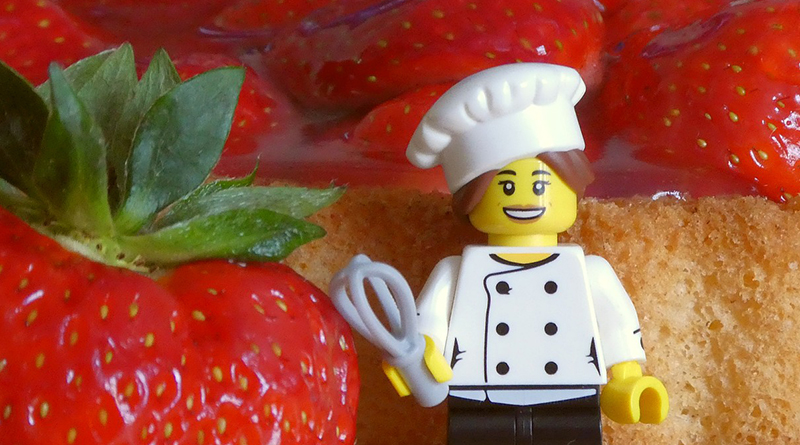 Brick Pic of the Day: Anyone for strawberries?