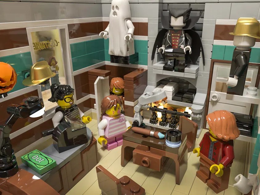 LEGO Ideas costume shop 2