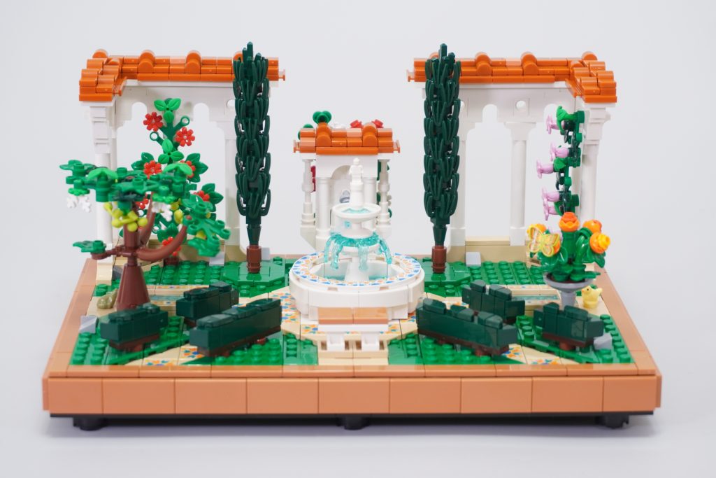 LEGO Icons 10359 Fountain Garden review 8 1024x683