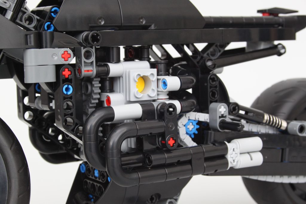 LEGO Technic 42155 The Batman Batcycle review 12 1024x683