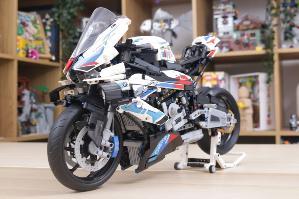 LEGO Technic 42130 BMW M 1000 RR review 27 1024x683