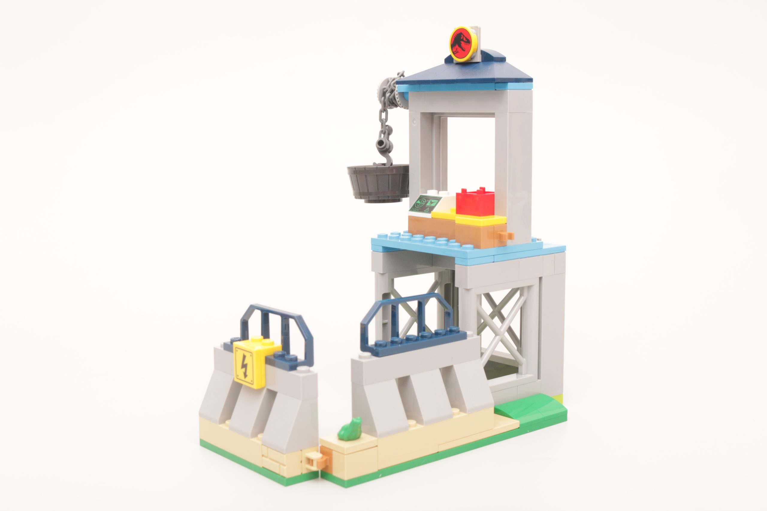 LEGO Jurassic Park 76957 Velociraptor Escape review 5 scaled