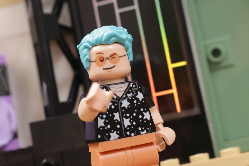 LEGO Ideas 21339 BTS Dynamite Bangtan Boys Jin Suga j hope RM Jimin V Jung Kook review 67 1024x683