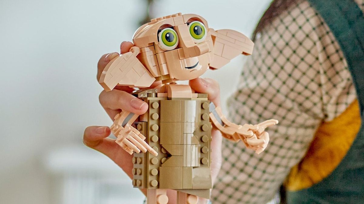 LEGO is giving away free copies of 76421 Dobby the House-Elf