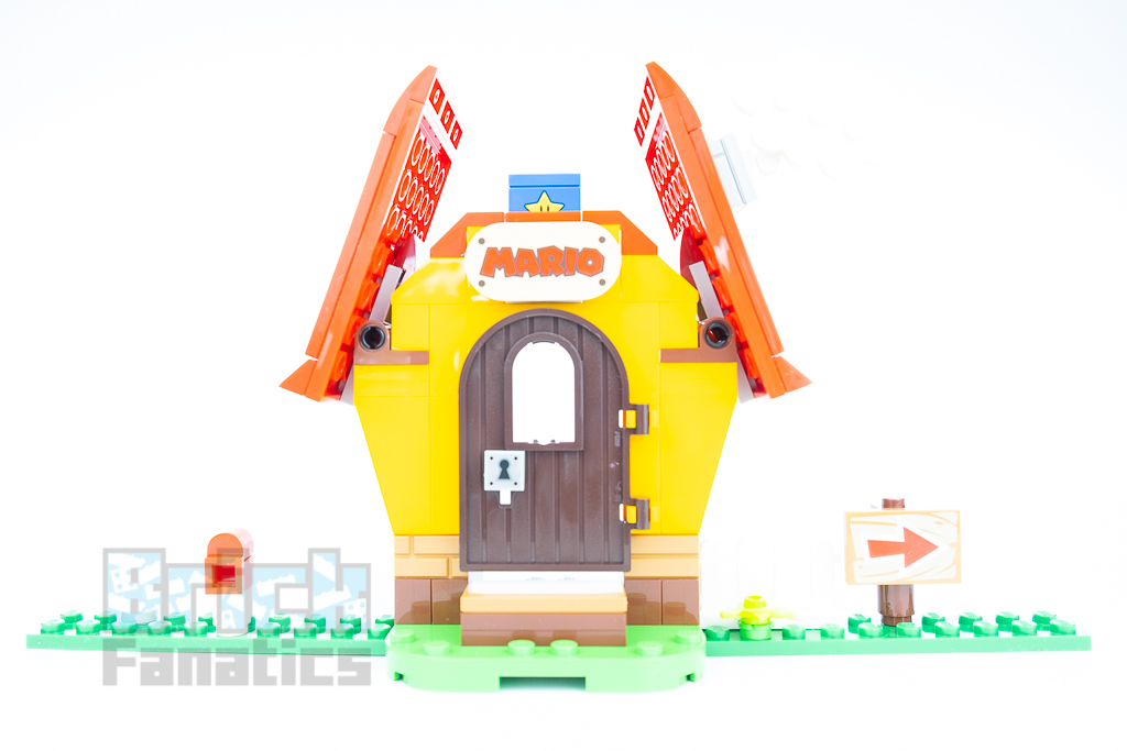 LEGO Super Mario 71367 Marios House Yoshi 11