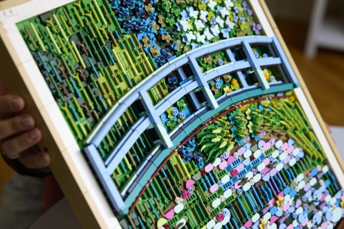 LEGO Art 31220 Claude Monet – Bridge over a Pond of Water Lilies 10 1200x800