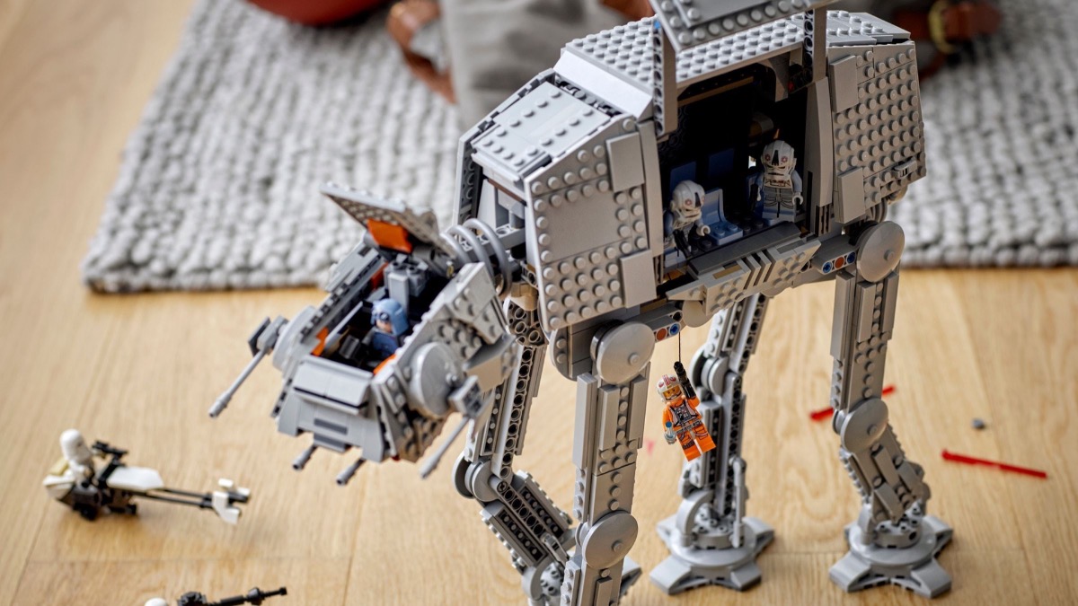 Hamleys LEGO deals – save up to 19% on LEGO including Star Wars and Technic