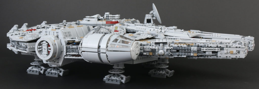 LEGO Star Wars 75192 UCS Ultimate Collectors Series Millennium Falcon review 17ii